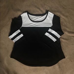 Women’s 3/4 sleeve top